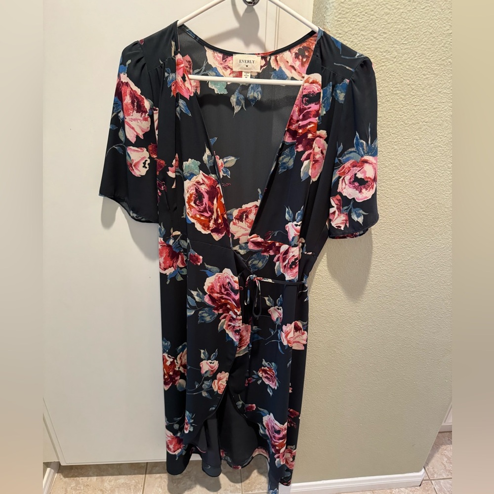 Floral Midi Wrap Dress - Perfect for Wedding Guest!